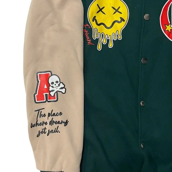 Stylish Men's Varsity Bomber Jacket - Green and Tan - Picture 3 of 8